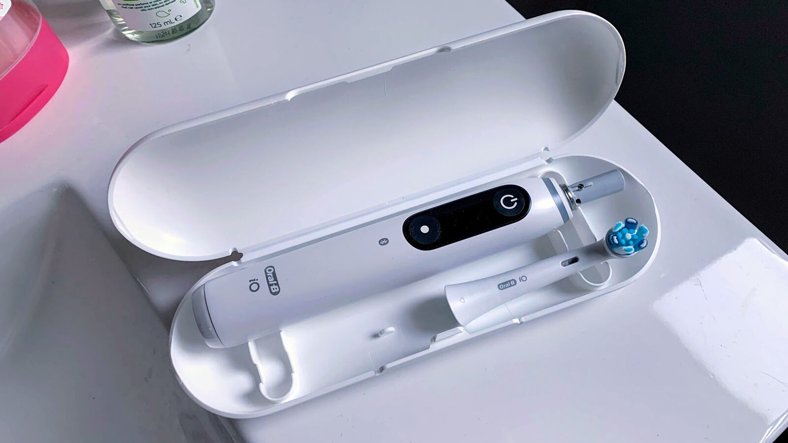 Лучшие электрические щётки Oral-B в 2026 | DGL.RU