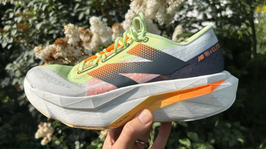 Лучшие кроссовки с карбоновыми вставками