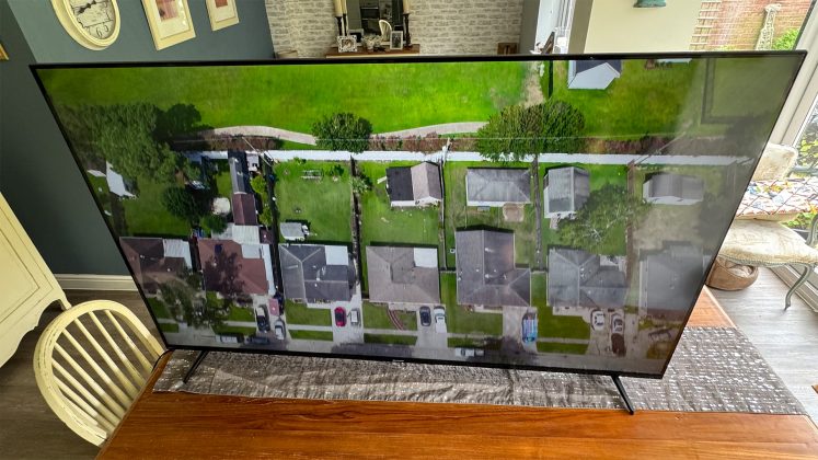 Это не OLED, но это лучший дешёвый 70-дюймовый телевизор из тех, что мы тестировали