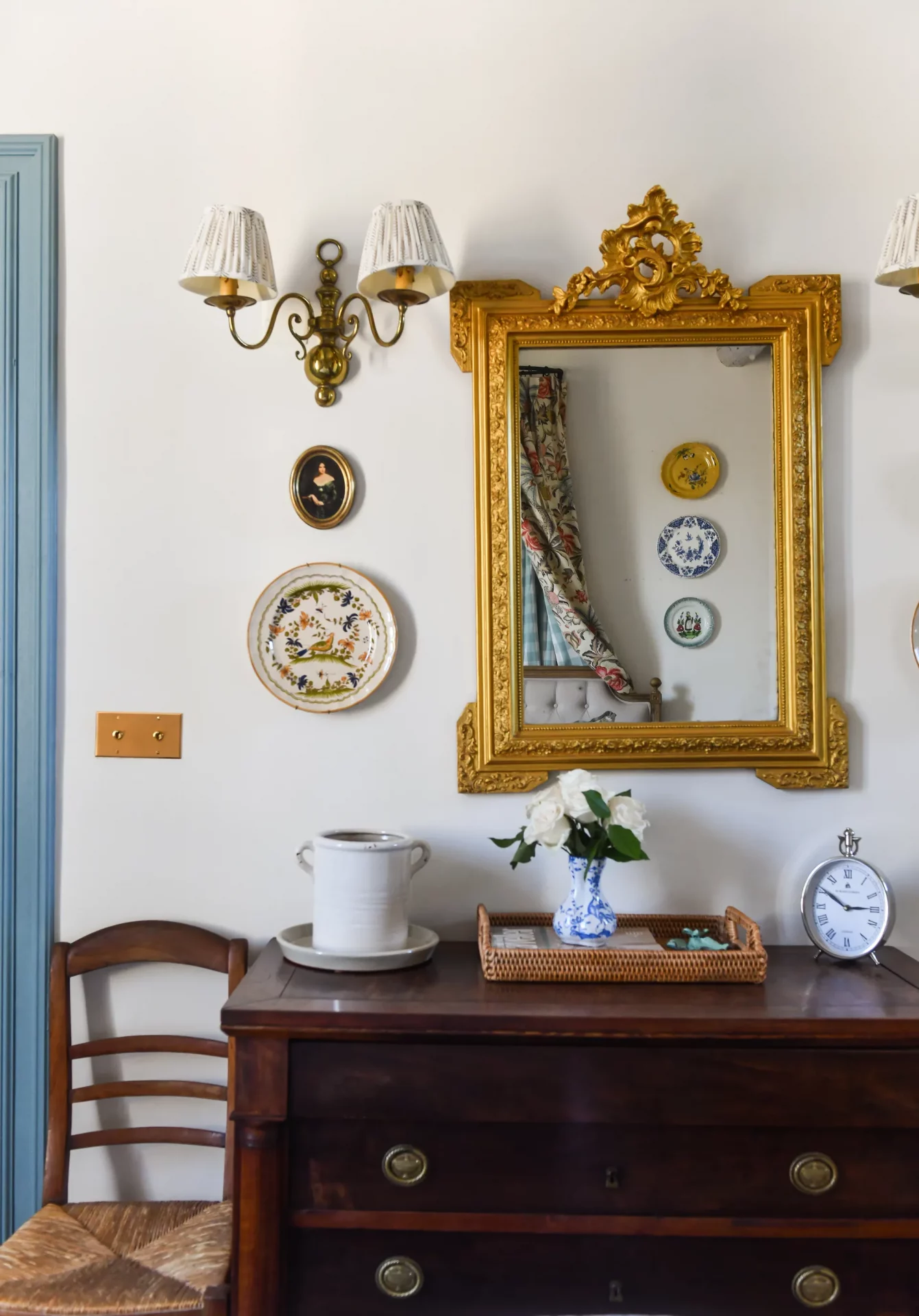 500-летний дом на юге Франции, оформленный в английском стиле