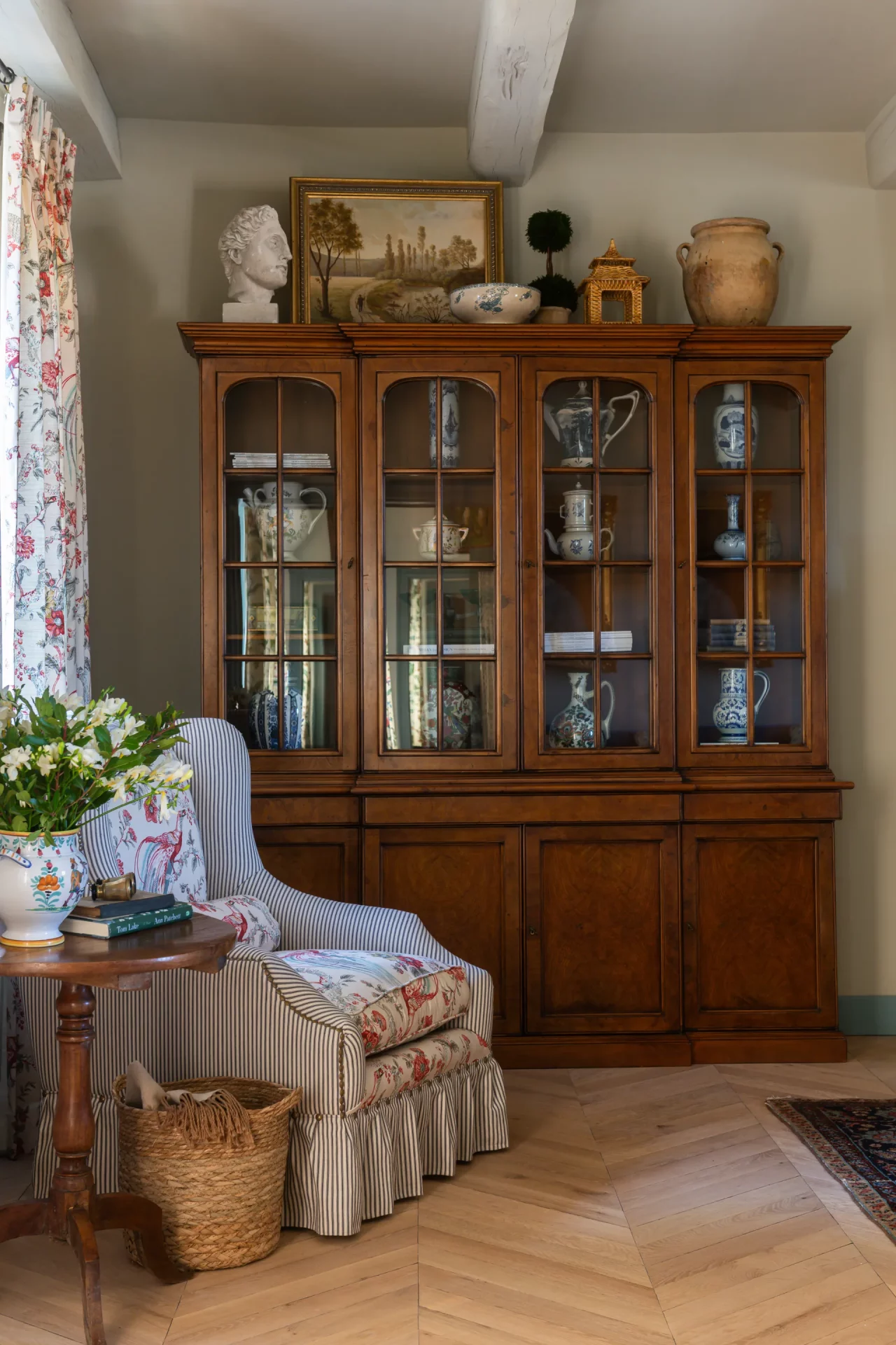 500-летний дом на юге Франции, оформленный в английском стиле