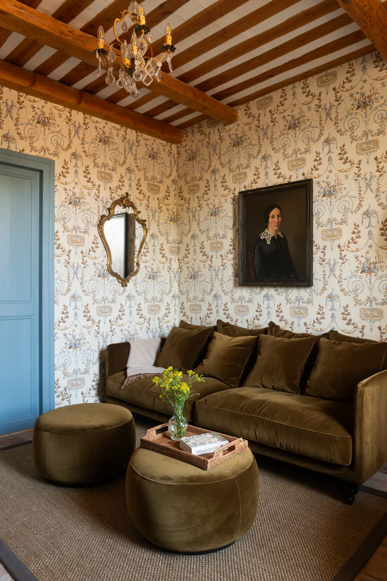 500-летний дом на юге Франции, оформленный в английском стиле