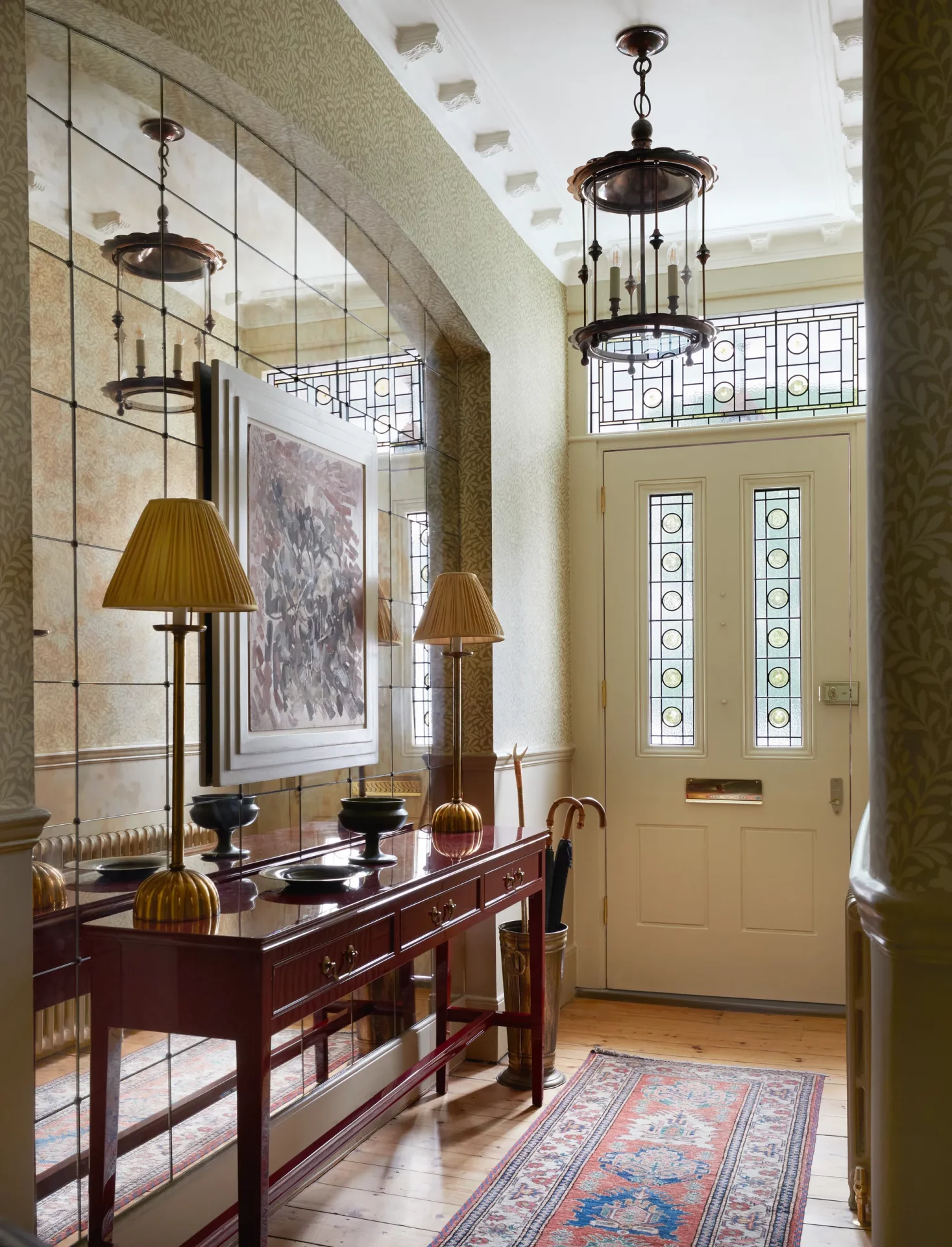 Идеи для маленькой прихожей: как максимально эффективно использовать пространство