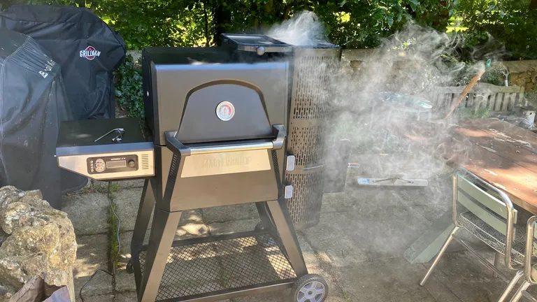 Masterbuilt Gravity Series 560