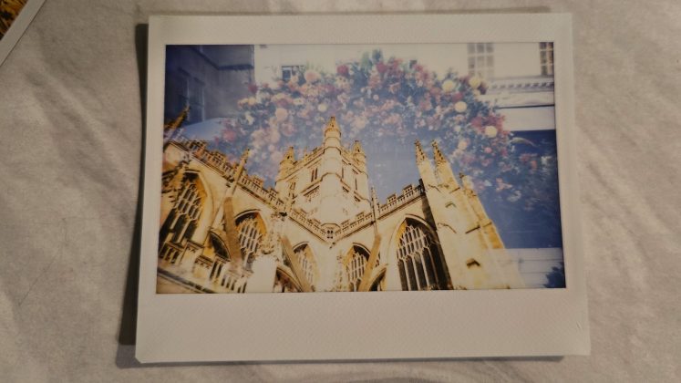 Lomo’Instant Wide Glass