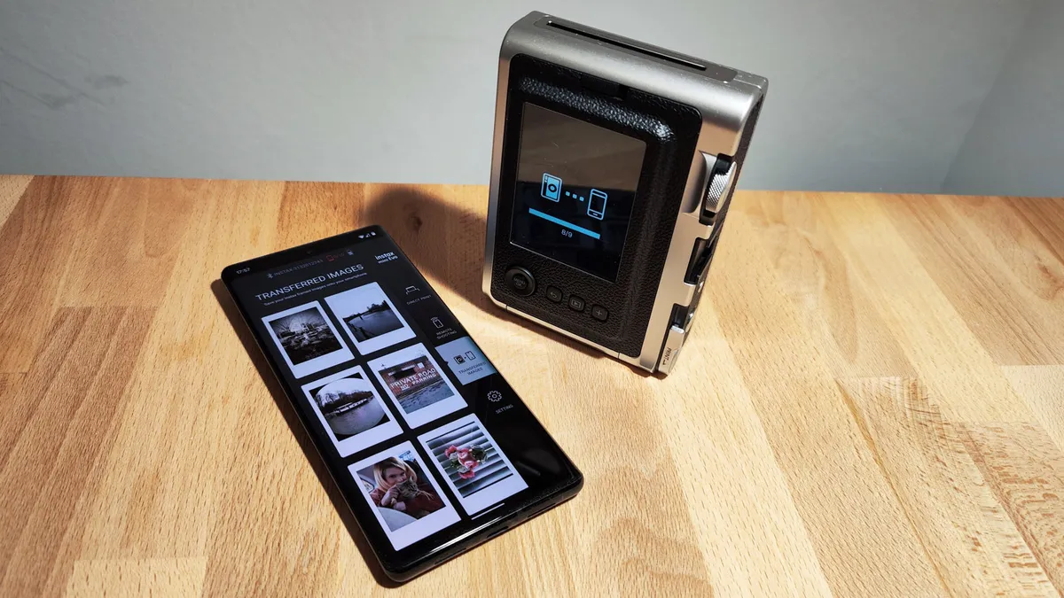 моментальная камера