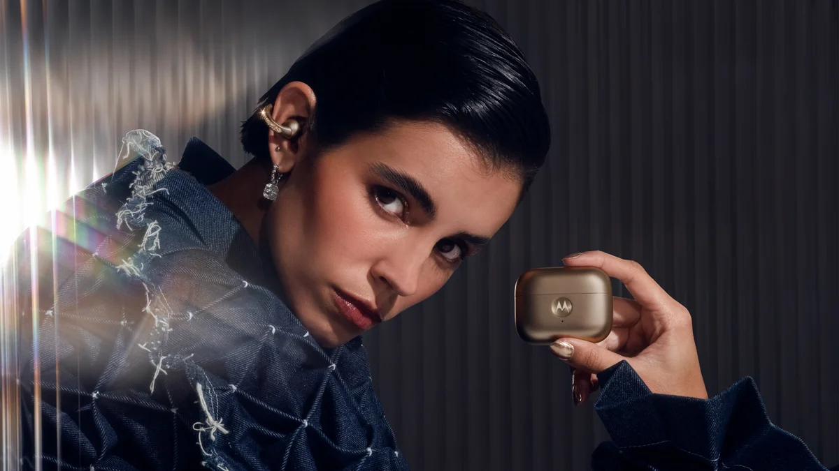 Moto Buds Loop: стильные открытые наушники скоро в продаже