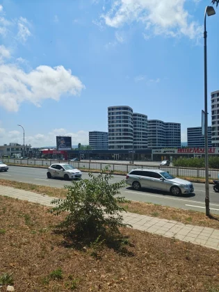 Обзор Motorola Razr Plus (2025): лучший складной телефон, который вы не заметите фото