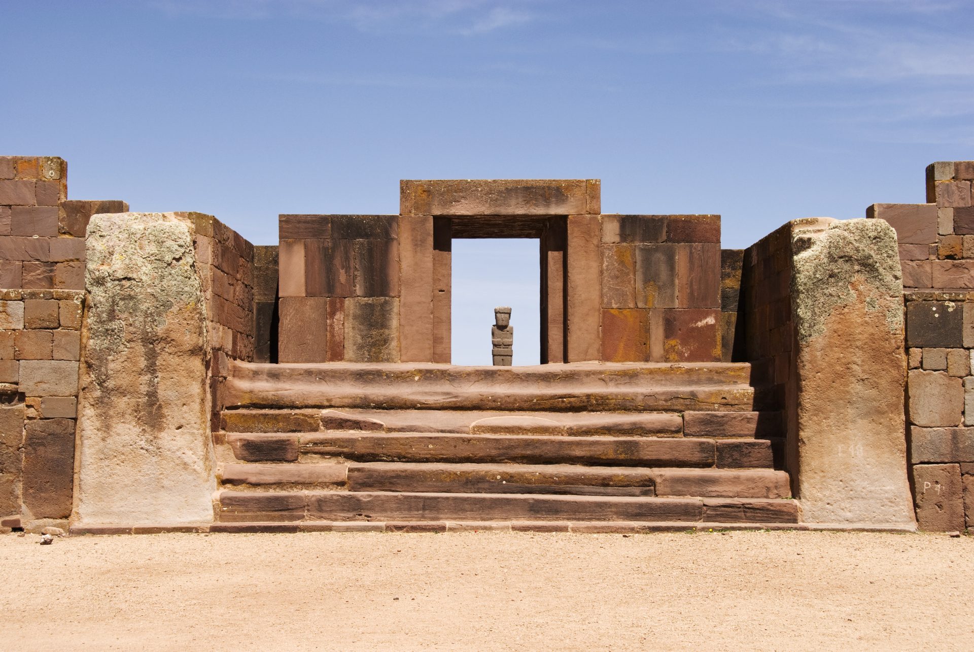 Тиуанако: малоизвестная доинкская цивилизация, построившая храмы и города высоко в Андах