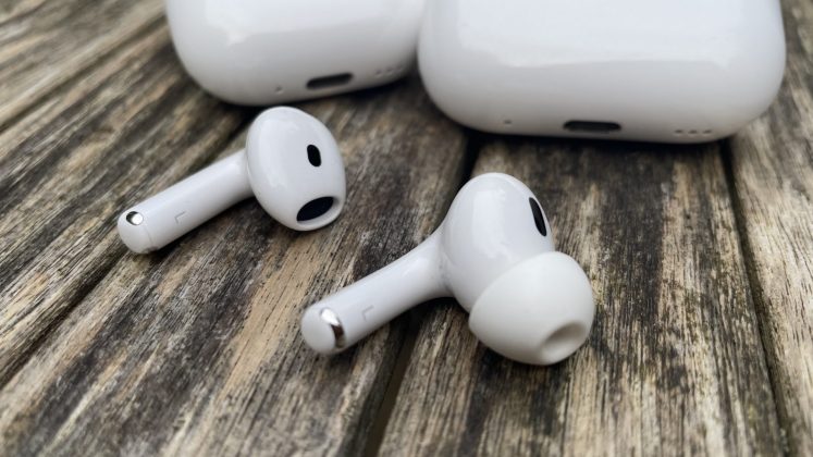 Apple AirPods 4 with ANC