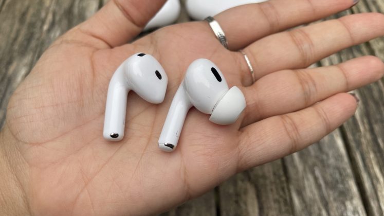 Apple AirPods 4 with ANC