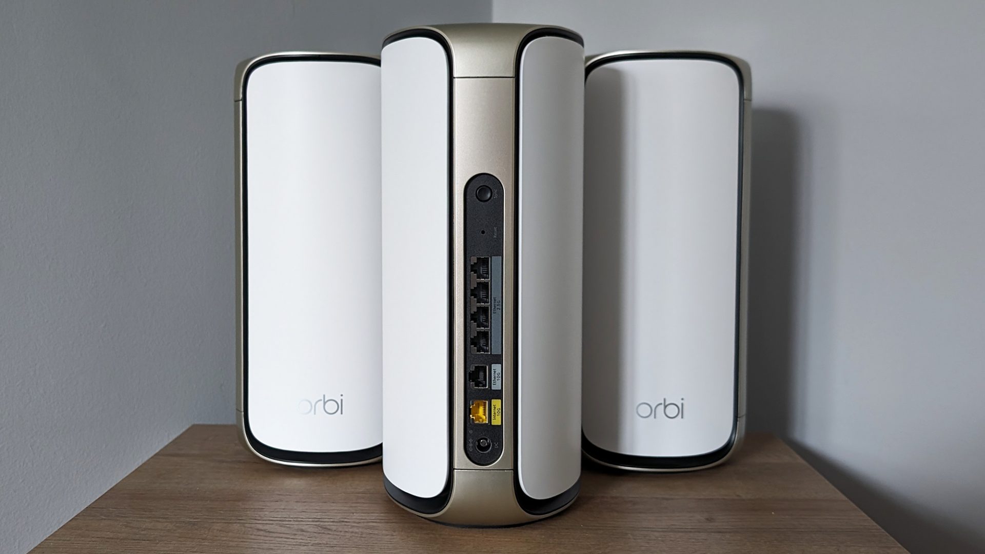 Netgear Orbi 970 Series: полный обзор Wi-Fi 7 mesh-системы картинка Netgear Orbi 970 Series