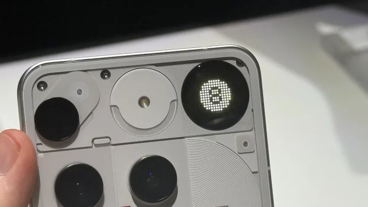 Скандально хорош: 3 причины, почему Phone 3 переиграл флагманы фото