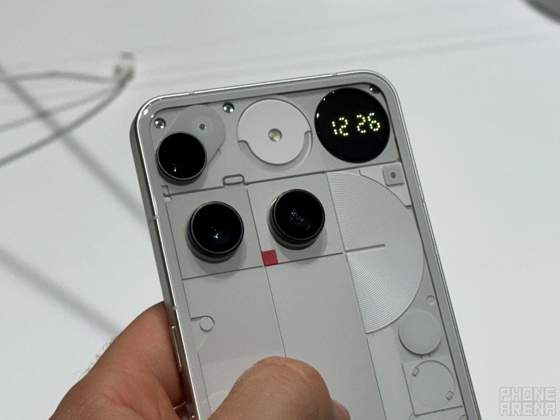 Nothing Phone (3) — самый необычный флагман на сегодняшний день, и это хорошо картинка Nothing Phone (3) — самый необычный флагман на сегодняшний день, и это хорошо