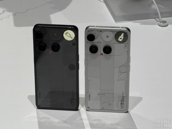 Nothing Phone (3) — самый необычный флагман на сегодняшний день, и это хорошо