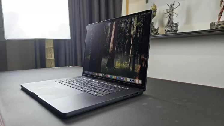 Apple MacBook Pro 16″ (M4 Pro)