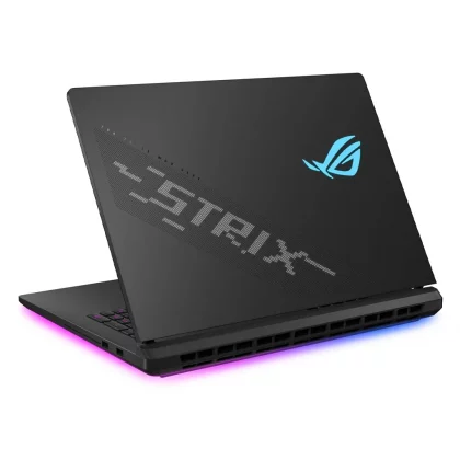 Asus ROG Strix Scar 18 (2025)