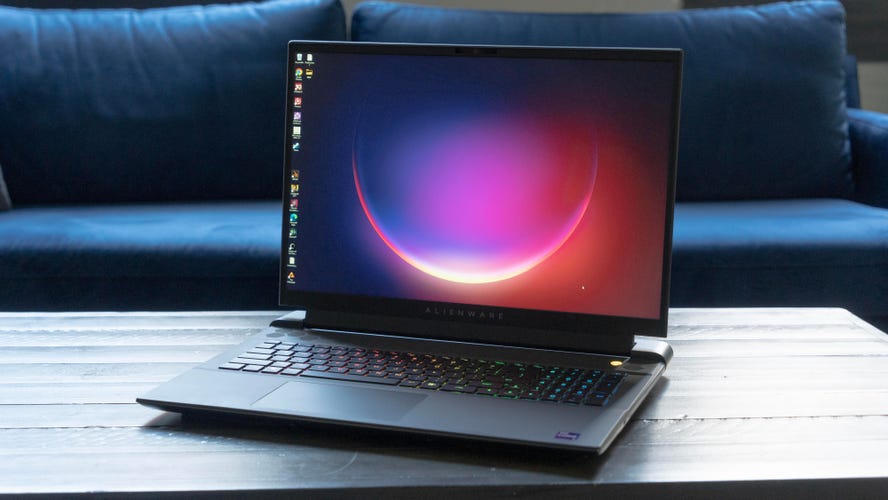 Alienware m18 R2