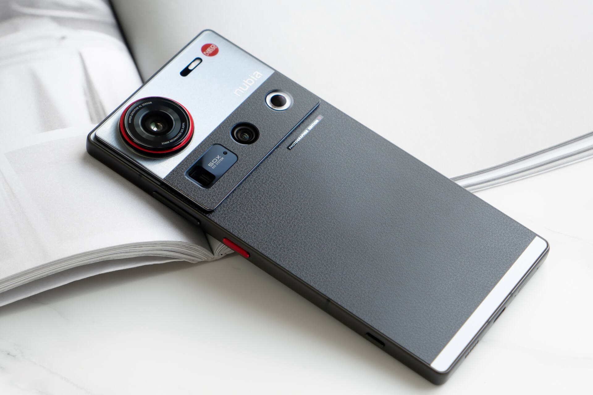 Nubia Z70S Ultra на обзоре картинка Nubia Z70S Ultra на обзоре