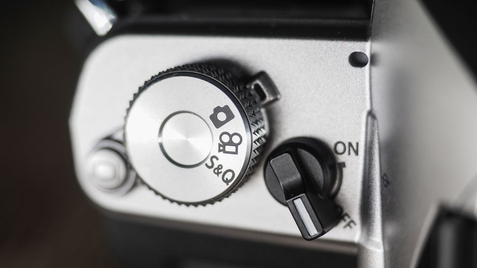 OM System OM-5 II против OM System OM-3