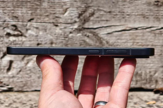 Обзор OnePlus 13s: безупречная автономность и флагманская мощь фото