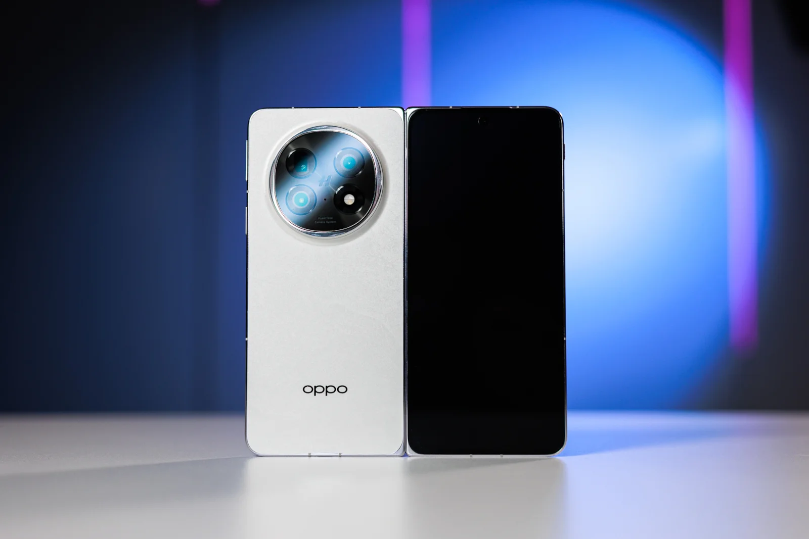 Гонка ёмкостей: кто первым выпустит 9000 мАч аккумулятор? фото