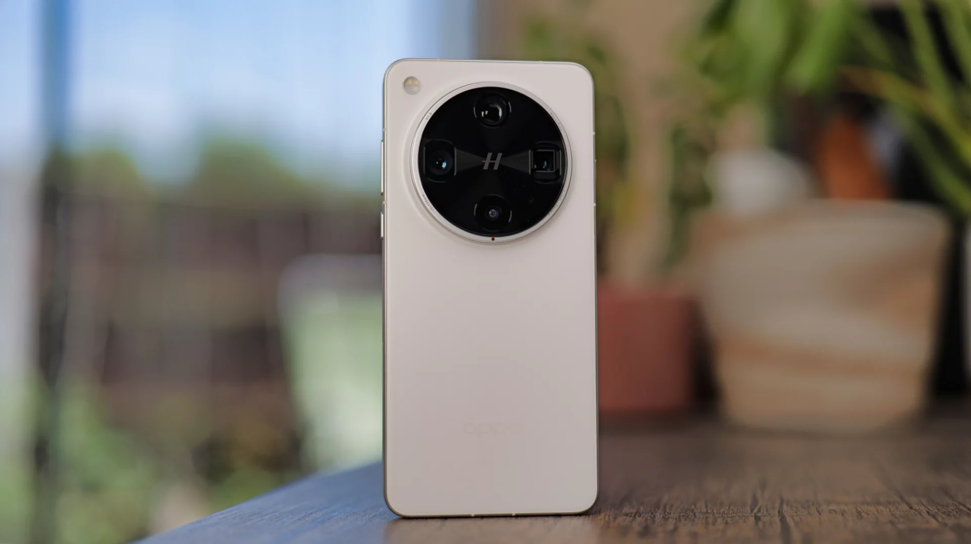 421816Oppo Find X9 Pro уничтожит конкурентов – но только в одном параметре