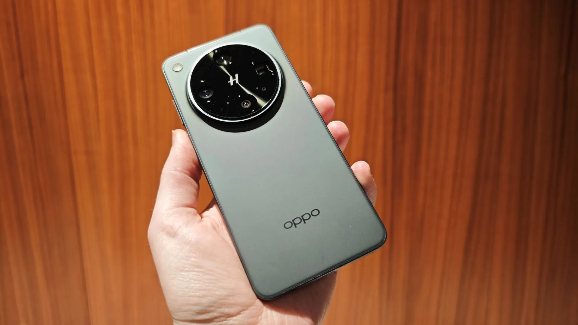 Oppo Find X9 Pro уничтожит конкурентов – но только в одном параметре