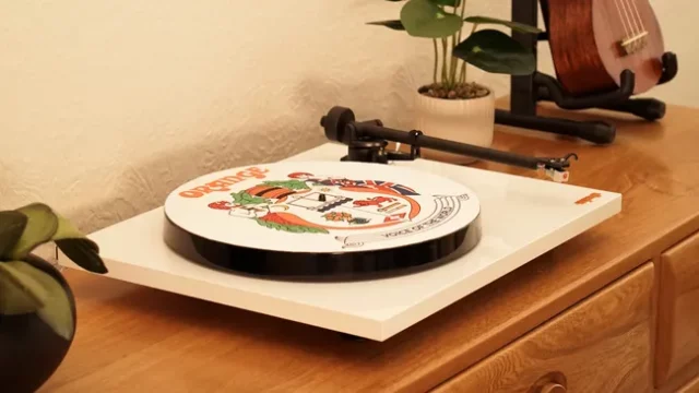 orange-o-turntable-pervyy-proigryvatel Orange O Turntable