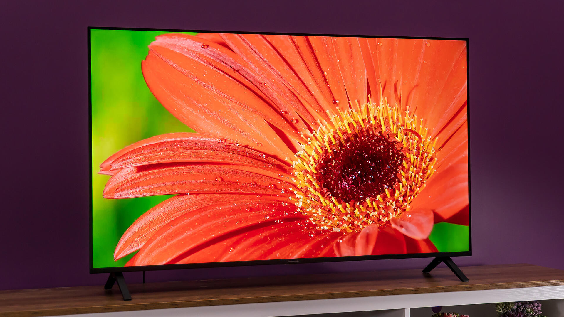 Я протестировал новую доступную модель LED-телевизора Panasonic — вот мой предельно честный совет по покупке