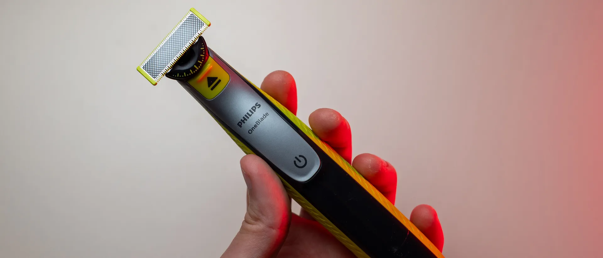 414057Обзор Philips OneBlade 360: нежная и точная бюджетная бритва