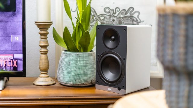 колонки ELAC ConneX DCB61