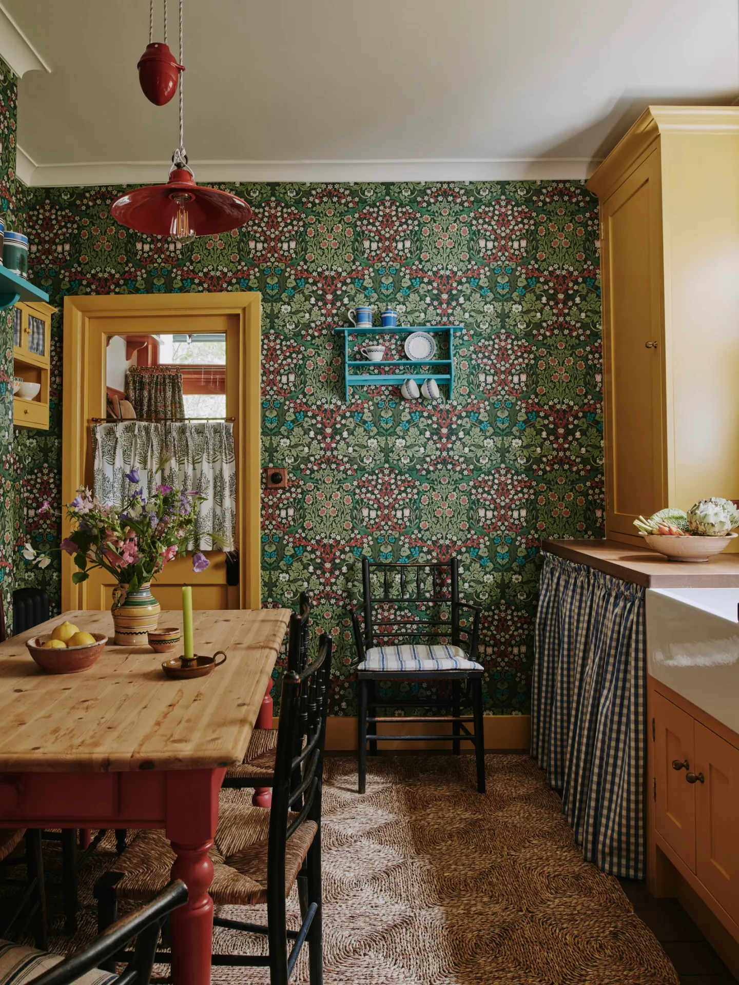 Почему небольшие пространства лучше смотрятся с крупным дизайном