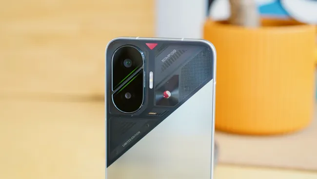 Poco F7