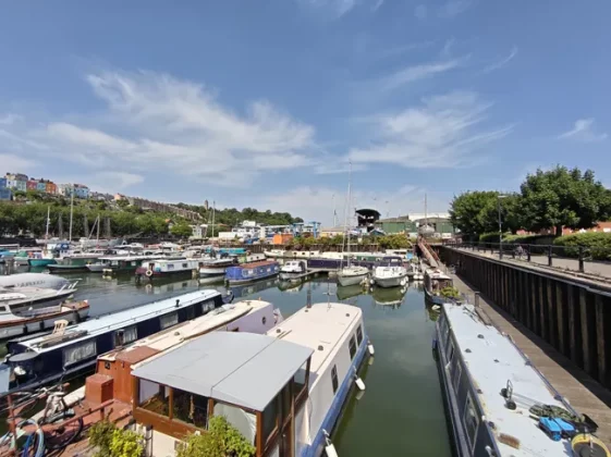 Обзор Poco F7: невероятно быстрый, но во многом разочаровывает фото