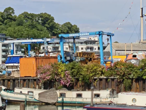 Обзор Poco F7: невероятно быстрый, но во многом разочаровывает фото