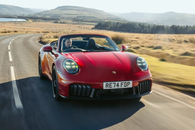 Porsche 911 GTS научил меня, что гибриды могут быть настоящим отрывом, когда захотят