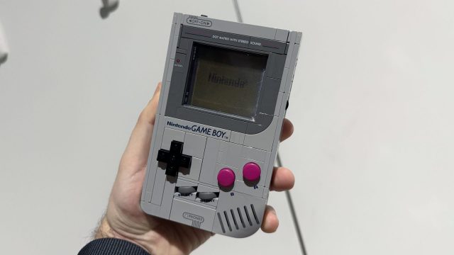 Компания Lego только что представила 9 новых наборов на Comic-Con 2025, в том числе потрясающий Game Boy из кирпичиков, который я протестировал