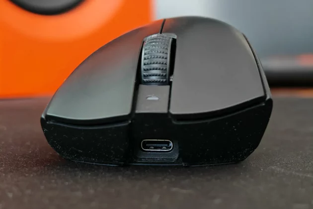 Обзор Razer Deathadder V4 Pro: безупречная игровая мышь стала еще лучше фото
