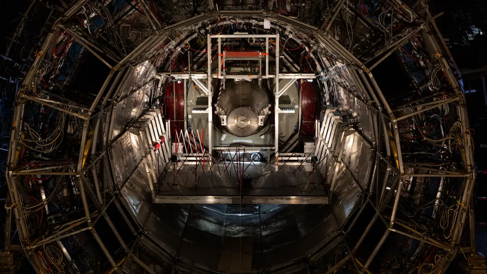 398383Миг величайшего открытия: реактор-монстр создал золото… чтобы мгновенно его уничтожить