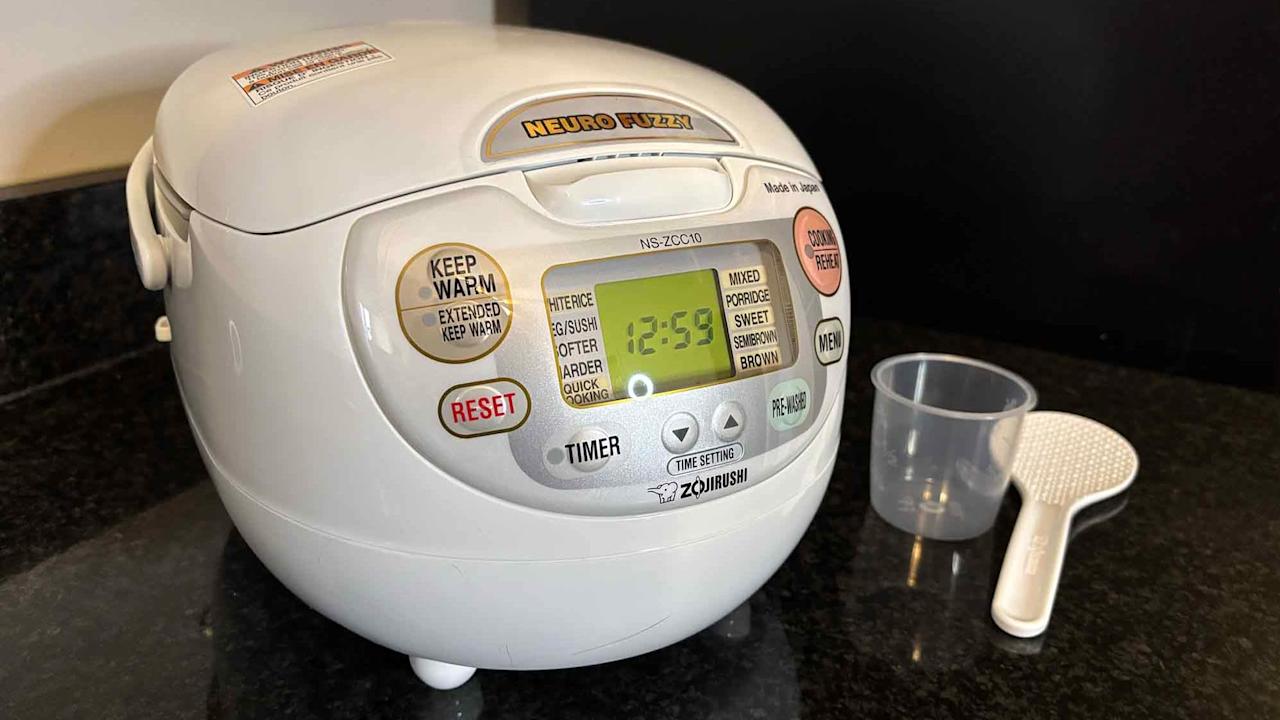 Zojirushi Neuro Fuzzy Rice Cooker NS-ZCC10