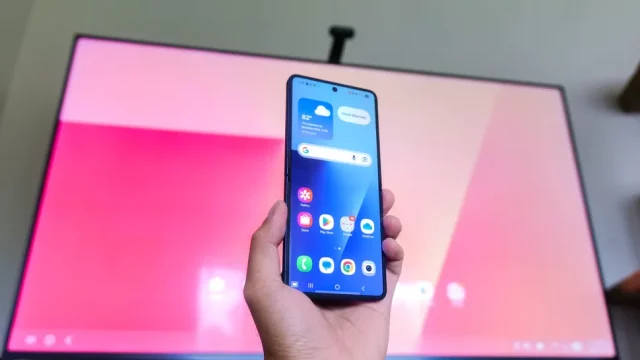 Я только что опробовал новую функцию Samsung DeX на Galaxy Z Flip 7, чтобы заменить ею ноутбук