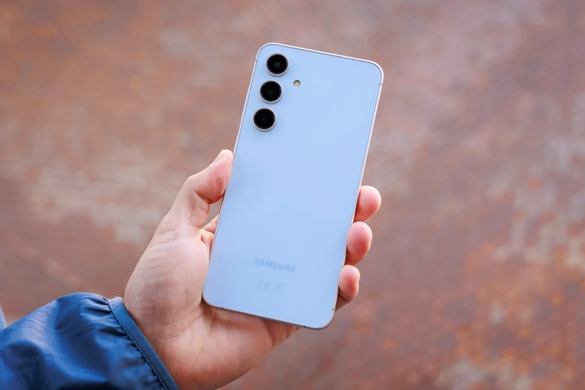 Galaxy S25 FE - полные характеристики утекли в сеть