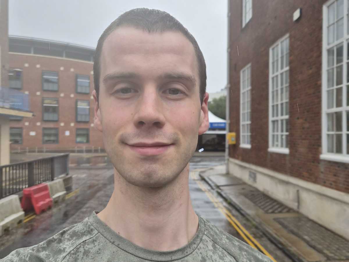 Дневник Samsung Galaxy Z Flip 7: мои первые 48 часов с новым складным телефоном