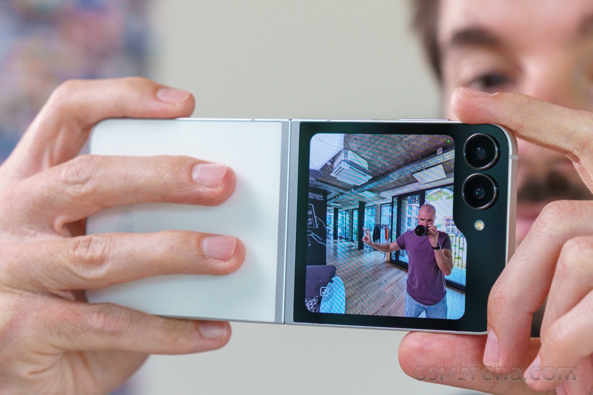 Samsung Galaxy Z Flip7 FE 