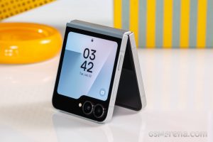Обзор Galaxy Z Flip7 FE: зачем он нужен, пока есть Flip6?