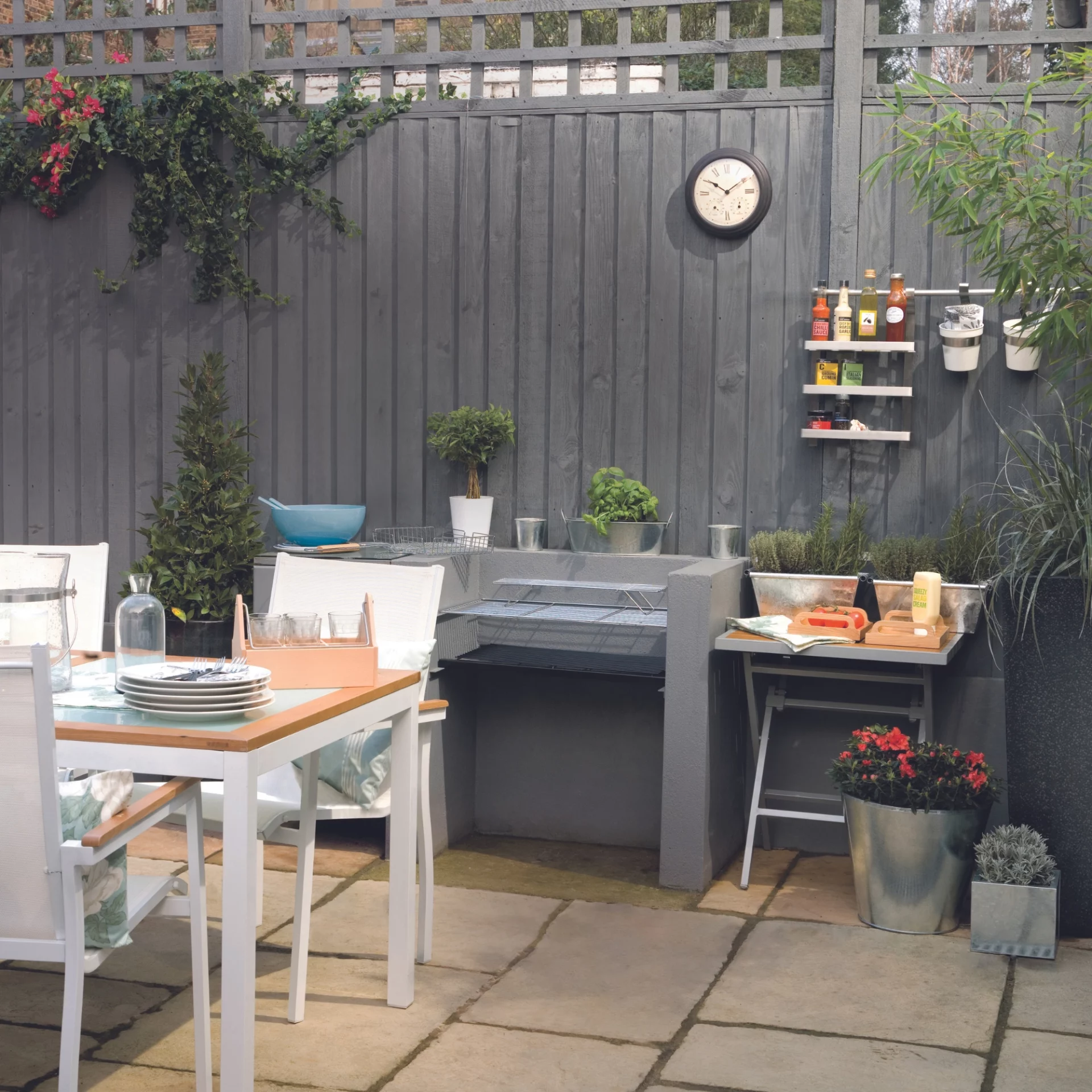 Идеальная зона BBQ в саду: стиль, свет и удобство