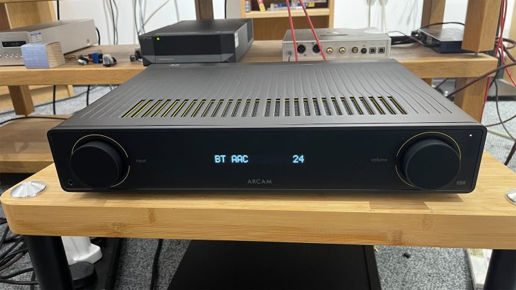 Arcam A5