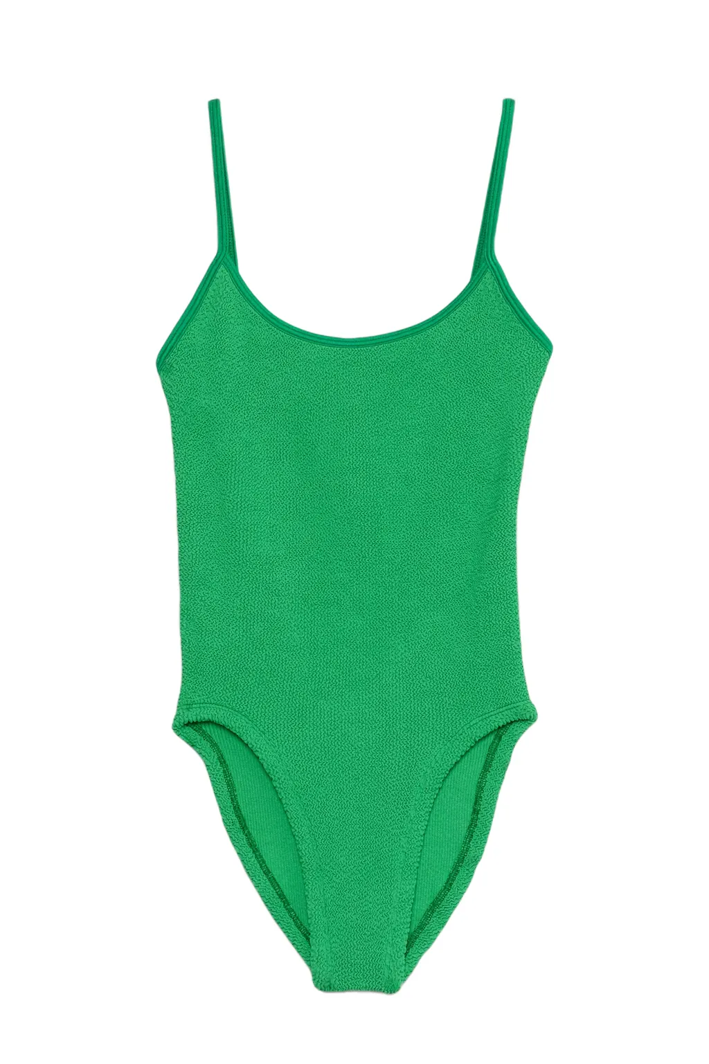 Стильные тенденции в купальниках 2025 года: фото и тренды