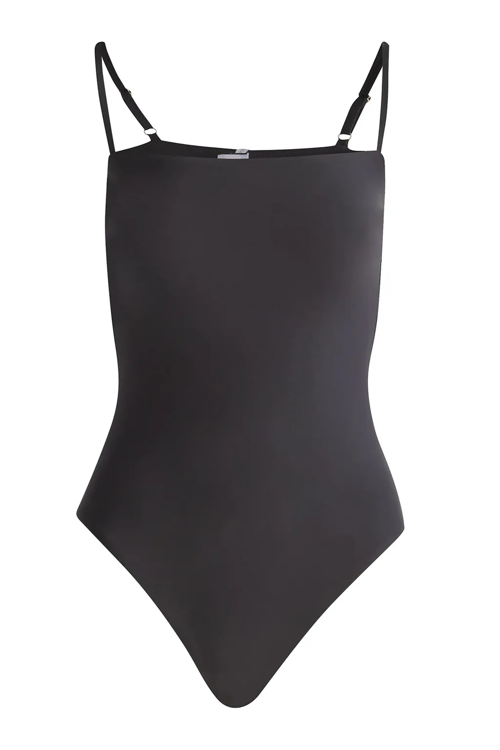 Стильные тенденции в купальниках 2025 года: фото и тренды